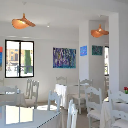 Hotel Marisa 2*